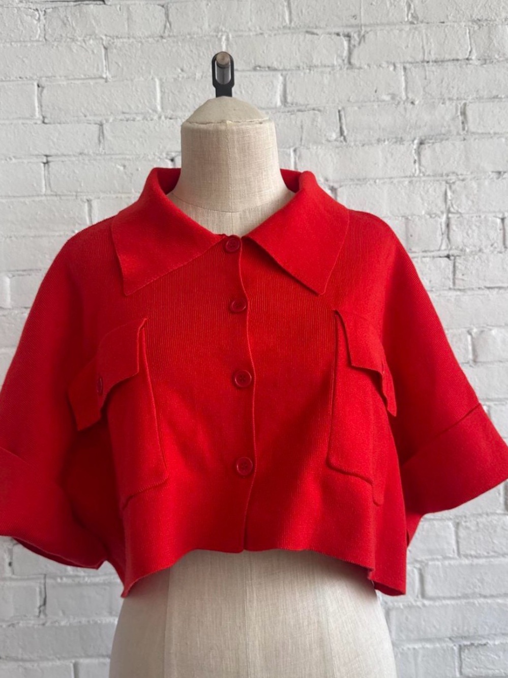Red Cropped Button-Front ❤️